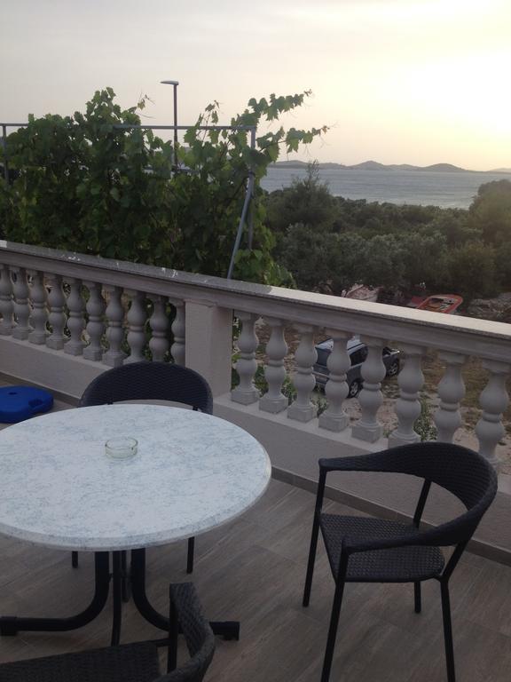Apartments Dubravka Pirovac Εξωτερικό φωτογραφία