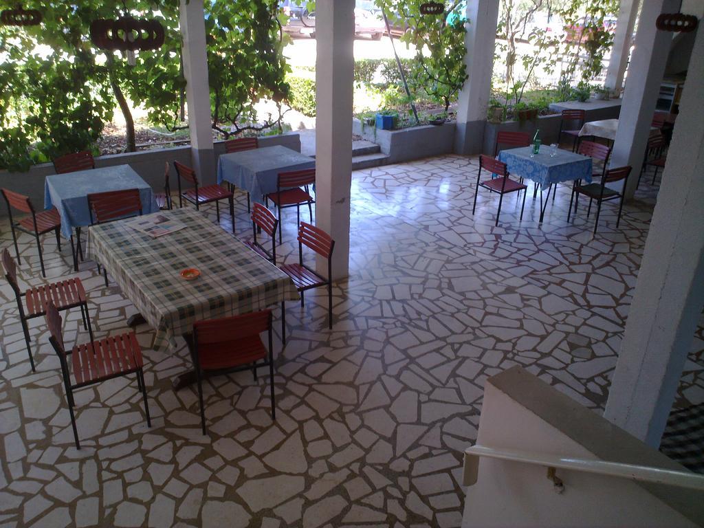Apartments Dubravka Pirovac Εξωτερικό φωτογραφία
