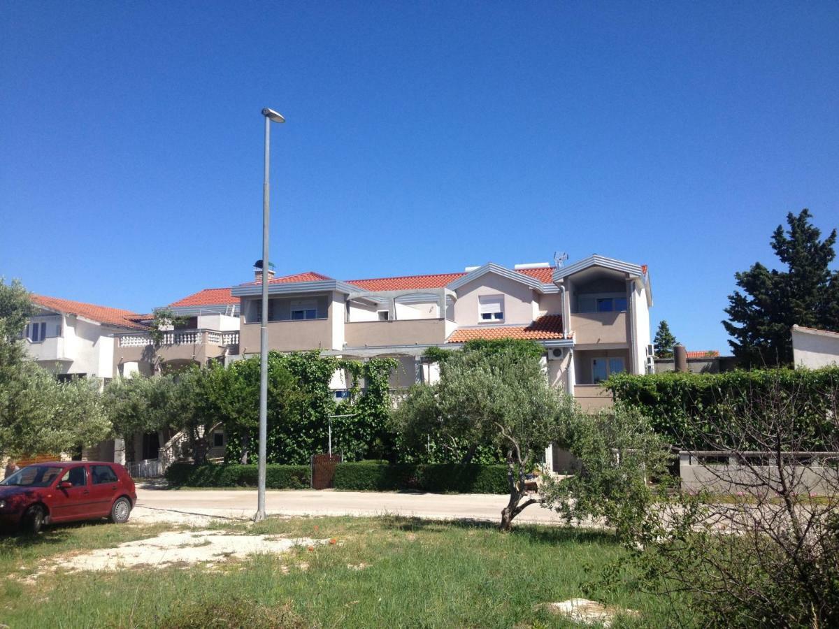 Apartments Dubravka Pirovac Εξωτερικό φωτογραφία
