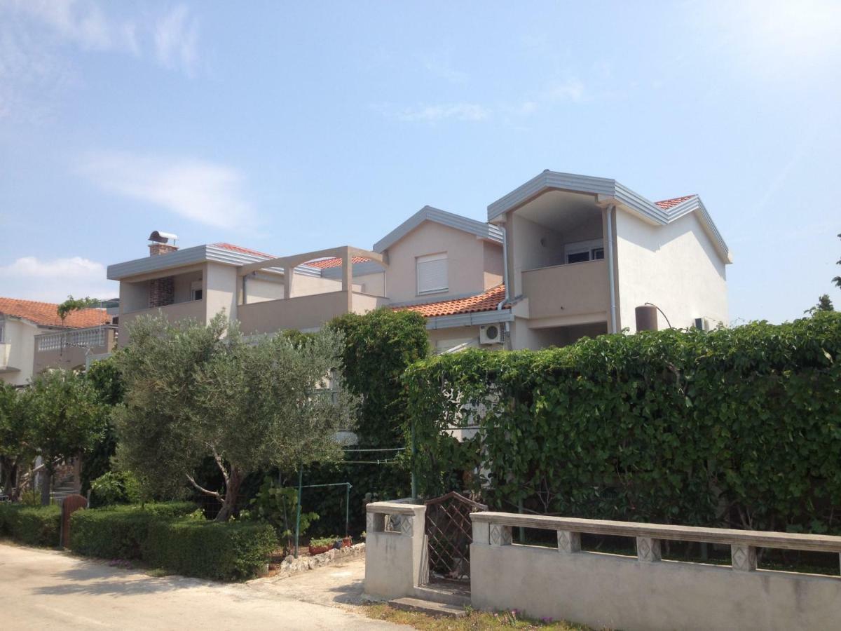 Apartments Dubravka Pirovac Εξωτερικό φωτογραφία
