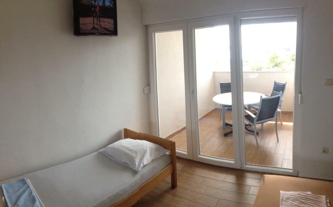 Apartments Dubravka Pirovac Εξωτερικό φωτογραφία