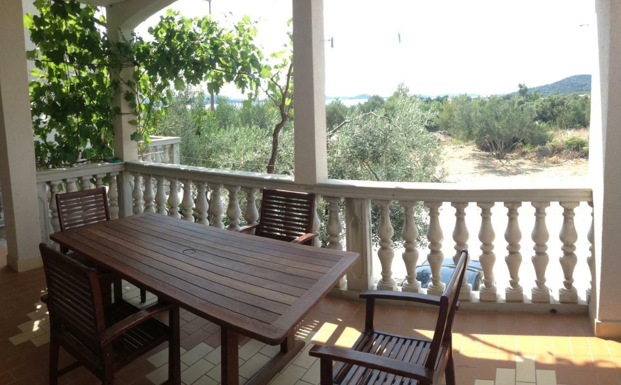 Apartments Dubravka Pirovac Εξωτερικό φωτογραφία