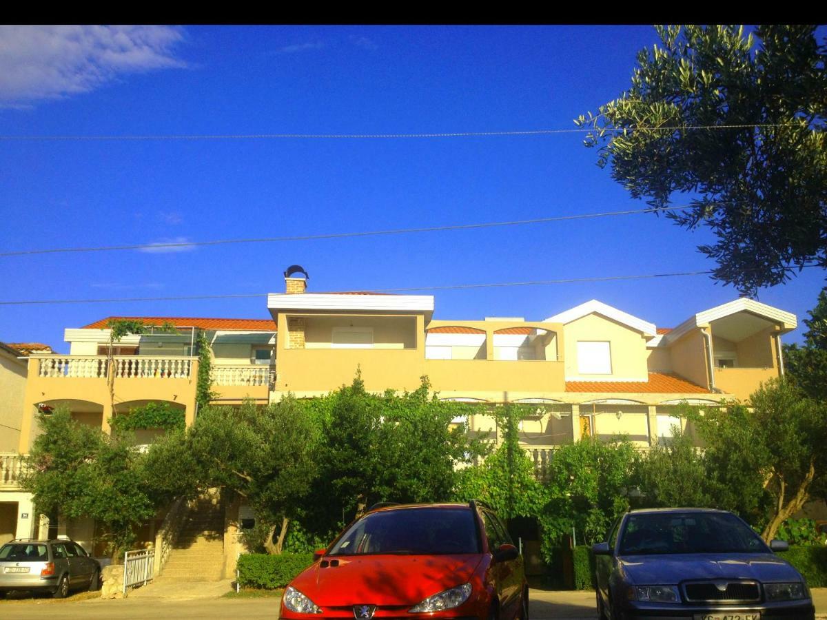 Apartments Dubravka Pirovac Εξωτερικό φωτογραφία